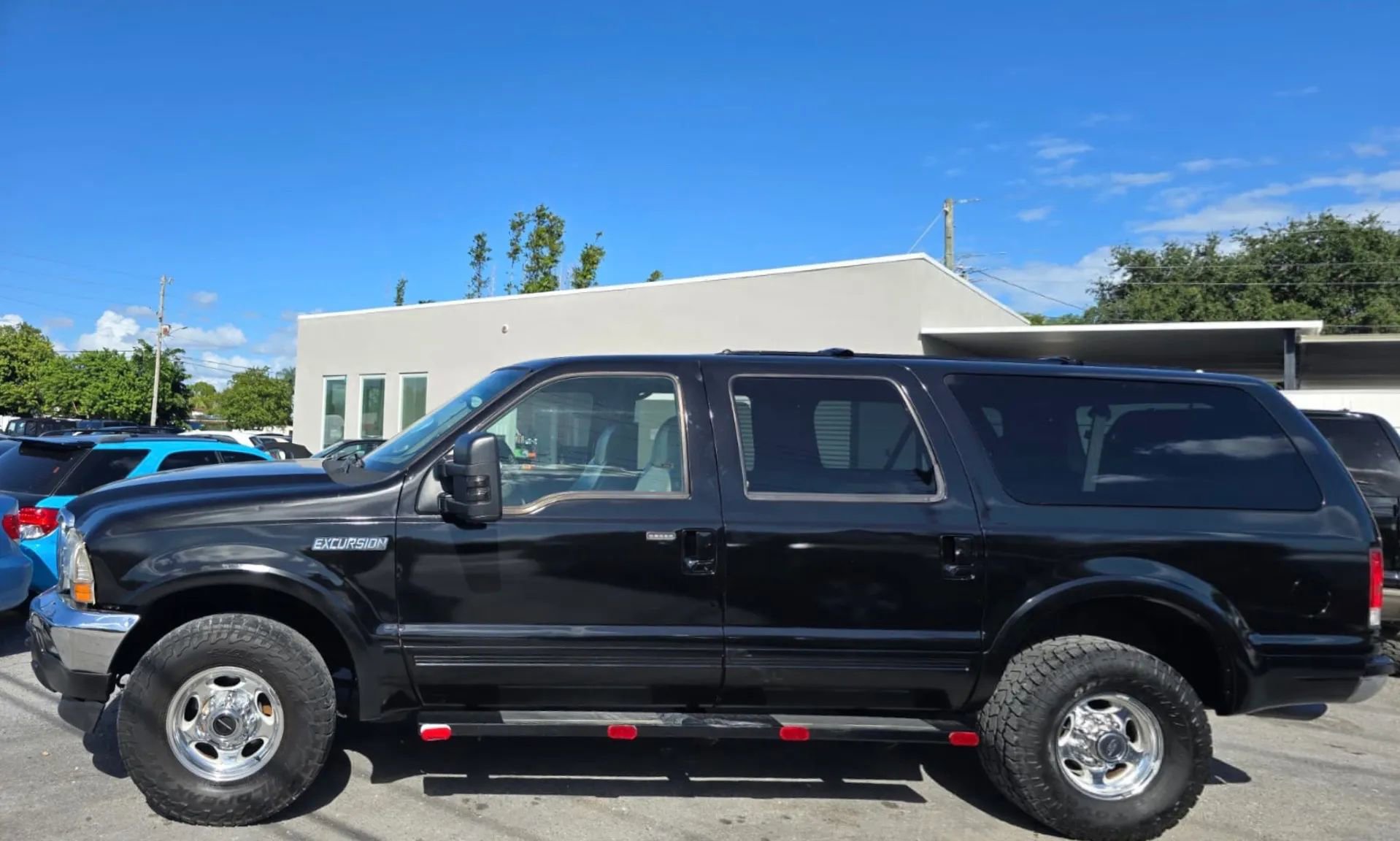 Used 2000 Ford Excursion Limited image 6