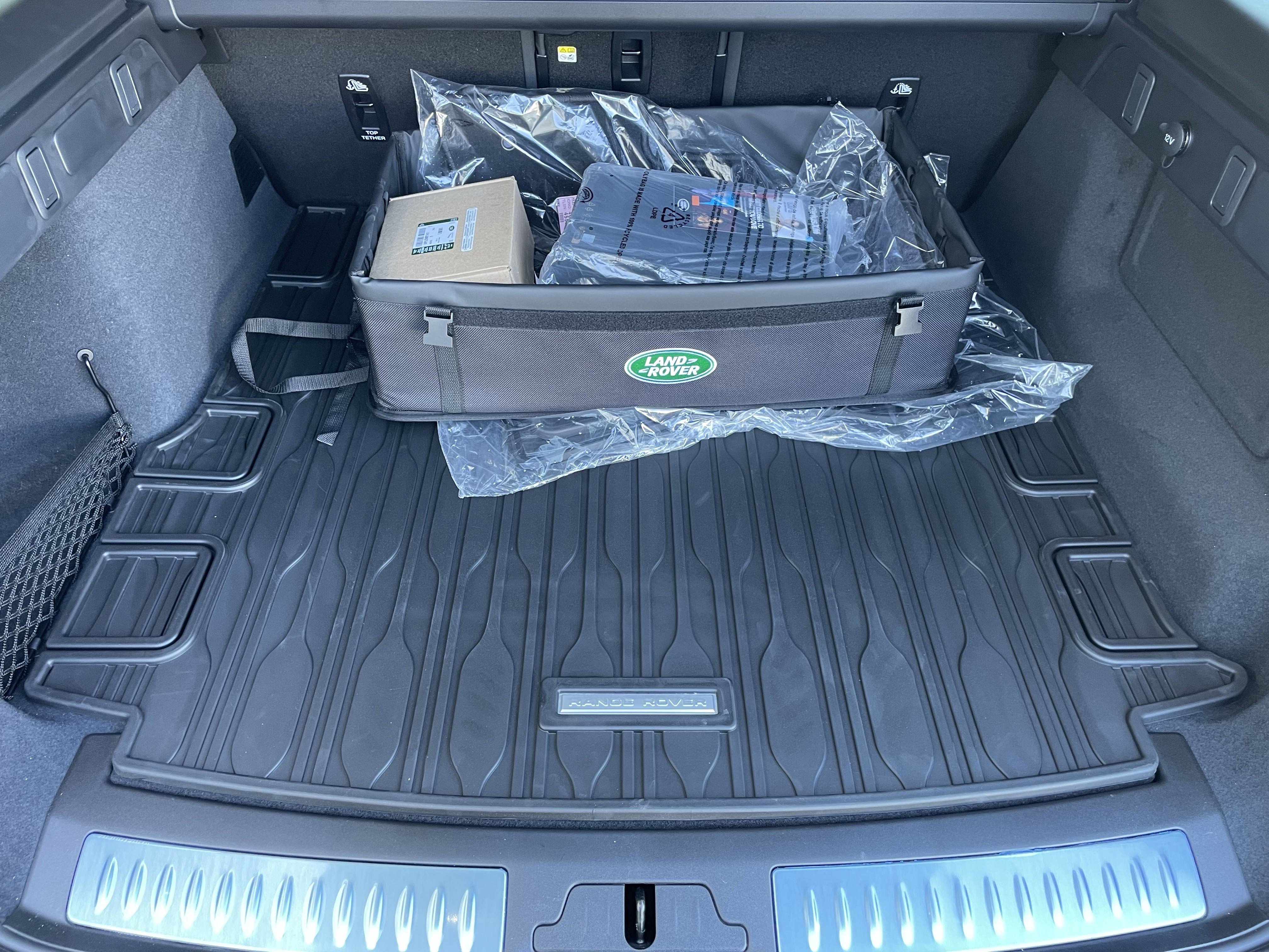 New 2026 Land Rover Range Rover Velar S image 34