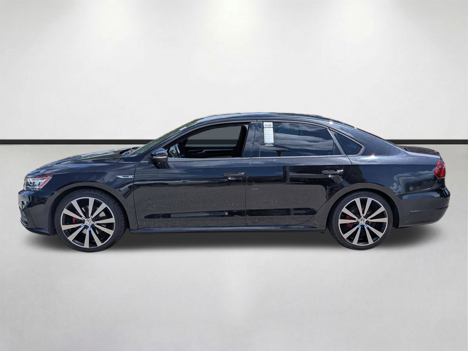 Used 2018 Volkswagen Passat 3.6 image 7