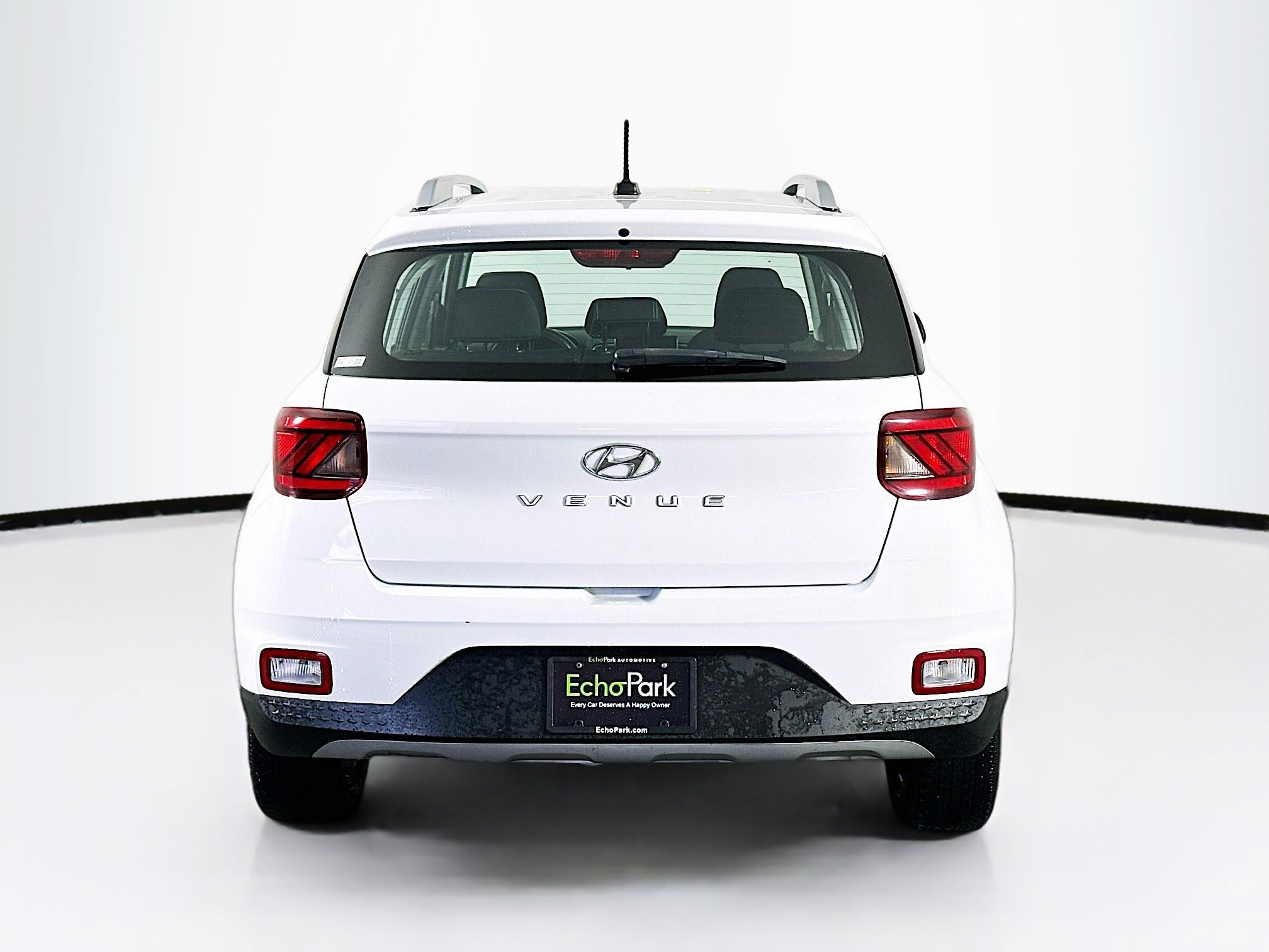 Used 2024 Hyundai Venue SEL image 7