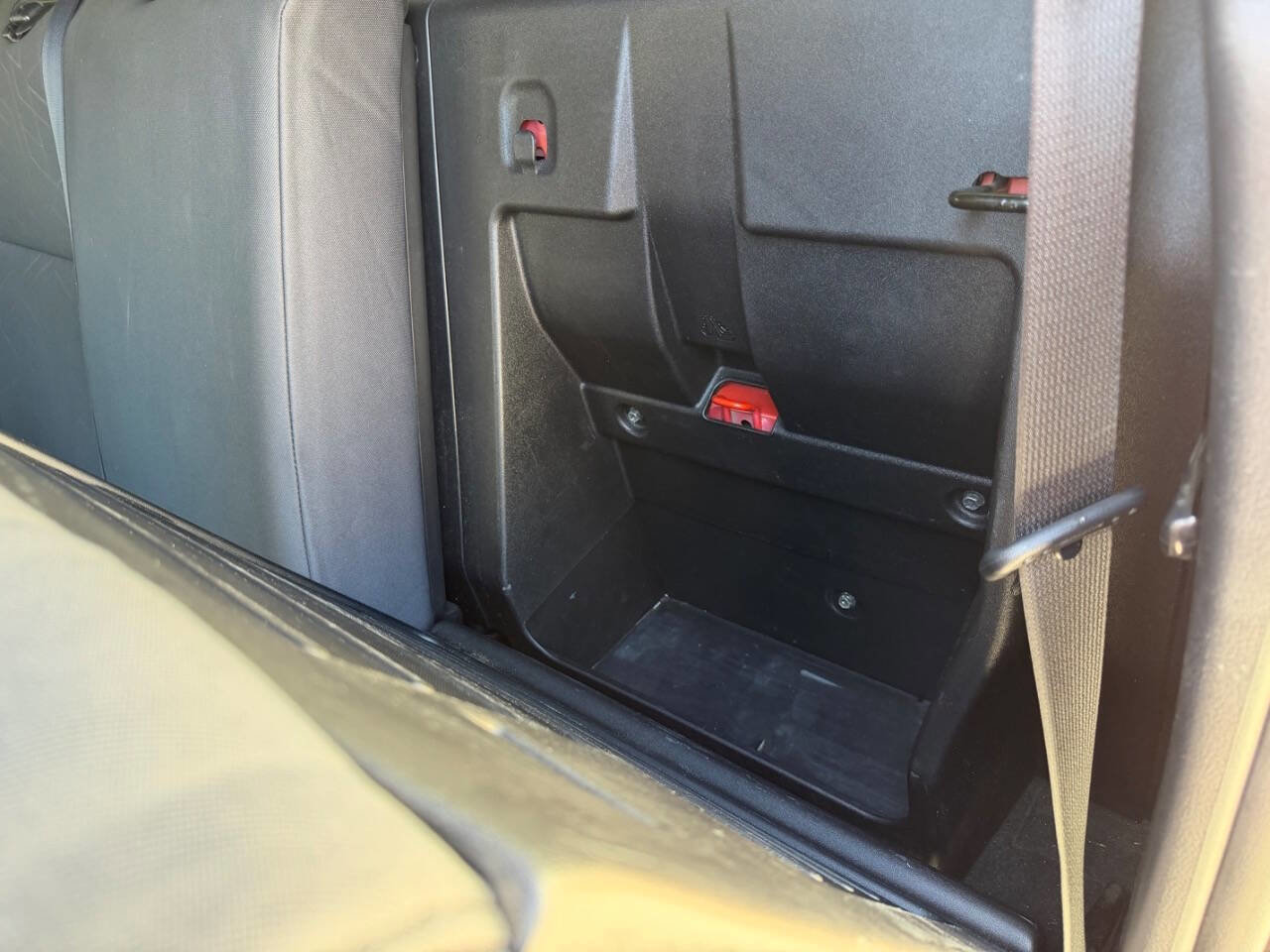 Used 2018 Toyota Tacoma TRD Off-Road image 23