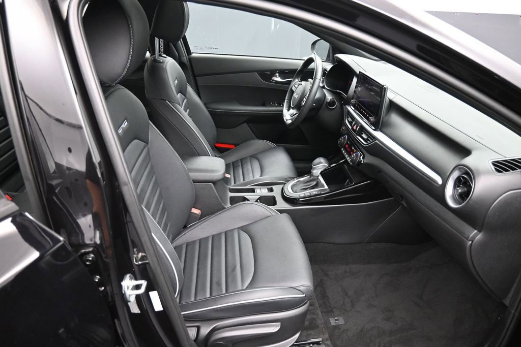 Certified 2023 Kia Forte GT-Line w/ GT-Line Premium Package FWD image 24