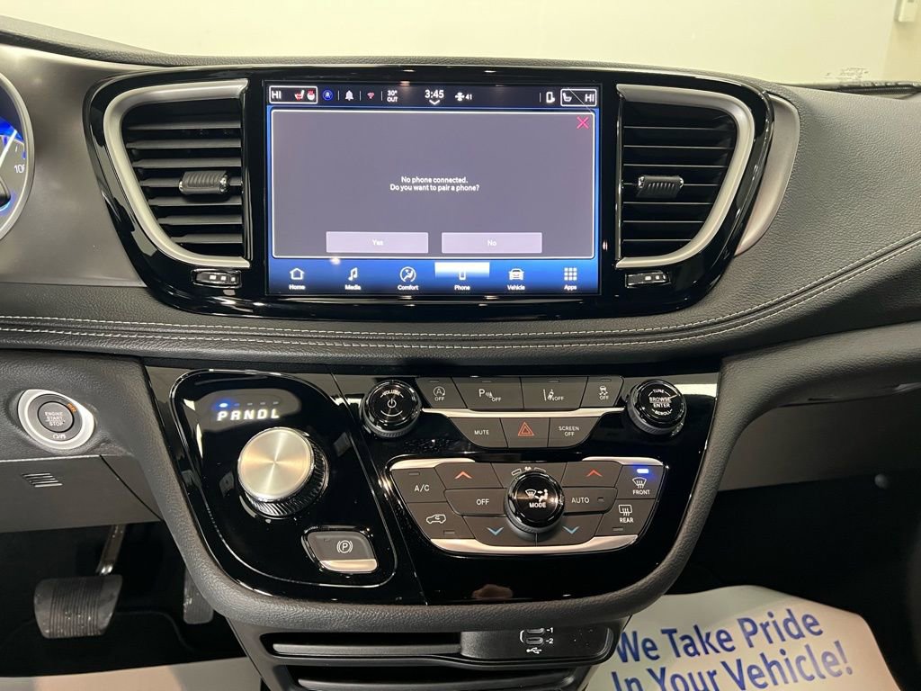 New 2026 Chrysler Pacifica Select FWD image 24