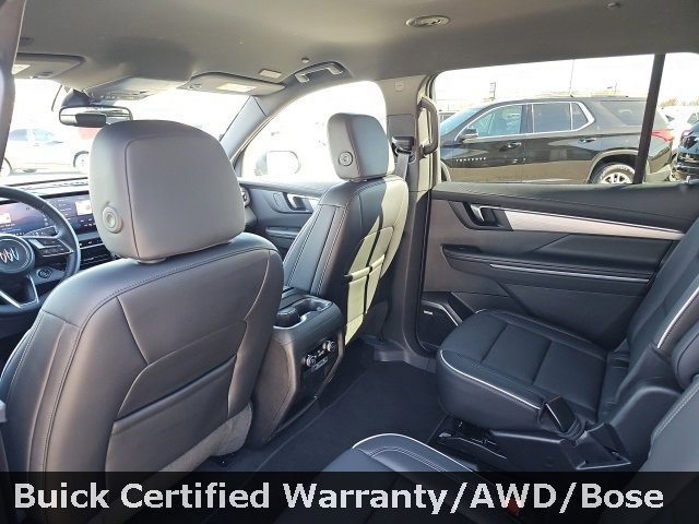 Certified 2025 Buick Enclave Preferred image 28