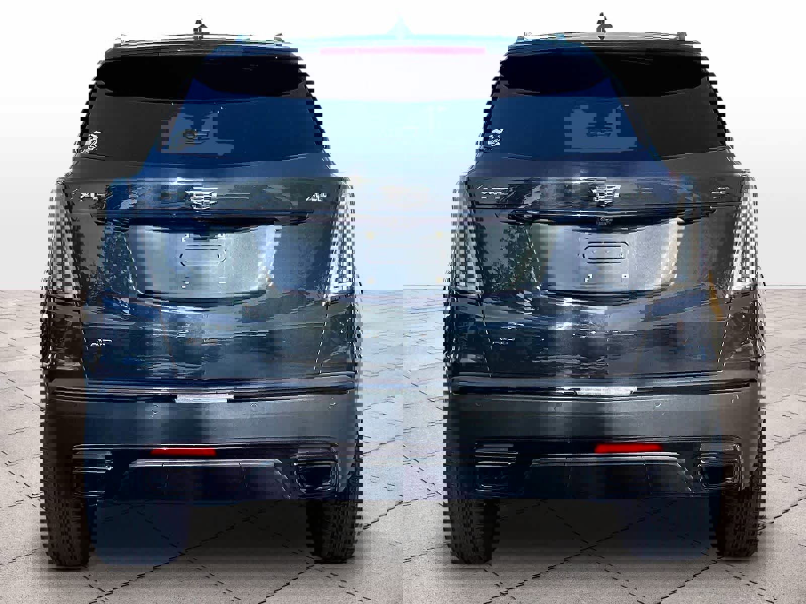 Used 2021 Cadillac XT5 Sportv w/ LPO, ONYX Package image 6