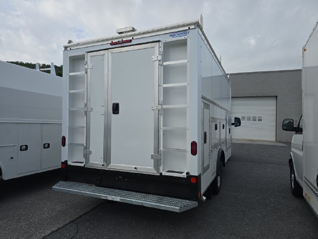 New 2025 GMC Savana 4500 w/ Power Convenience Package RWD image 5
