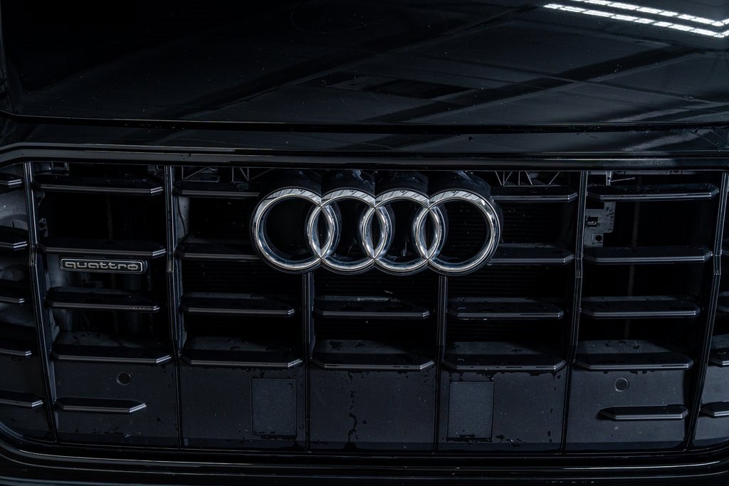 Used 2020 Audi Q8 Premium w/ Black Optic Package image 16