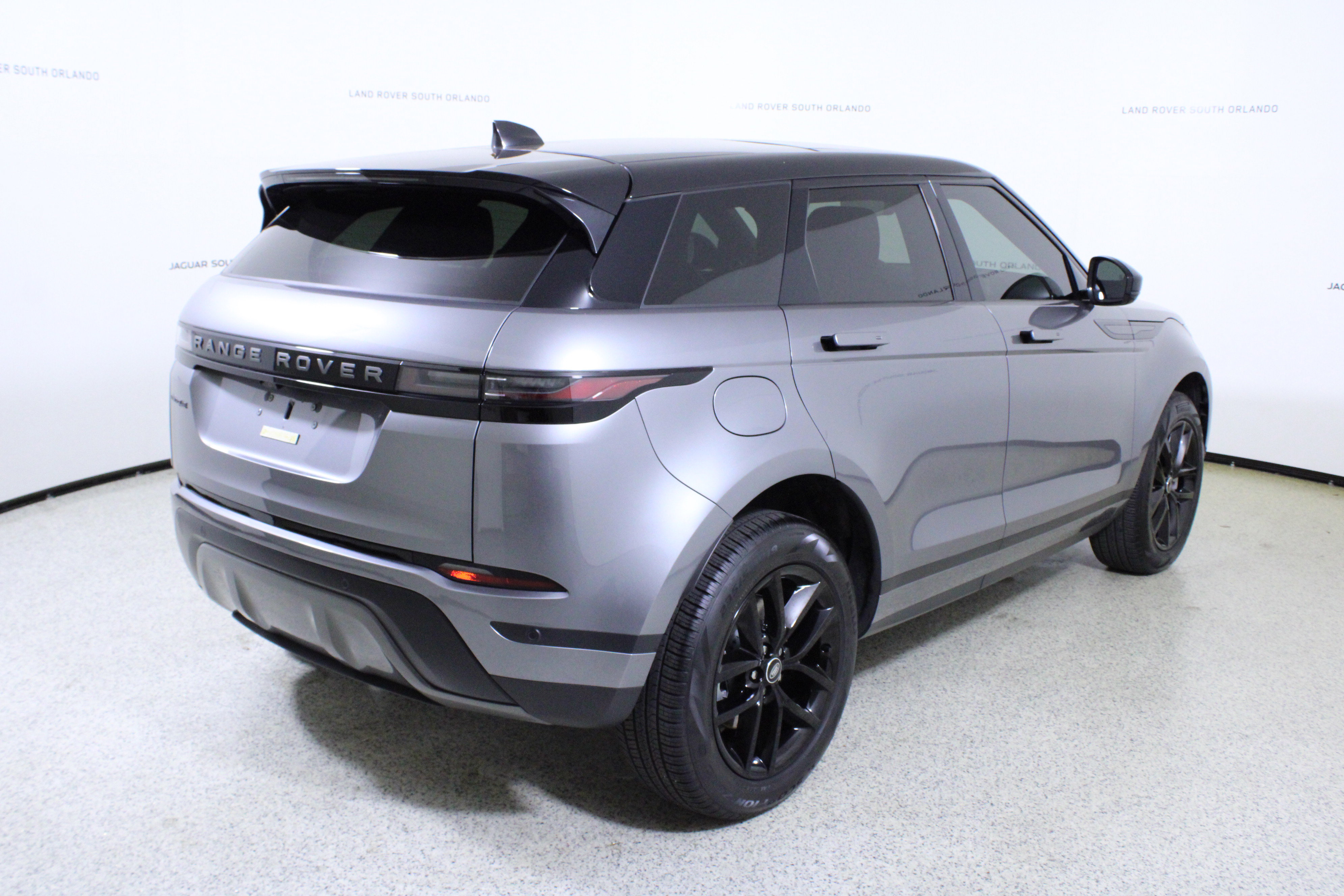 Used 2026 Land Rover Range Rover Evoque S AWD/4WD image 7