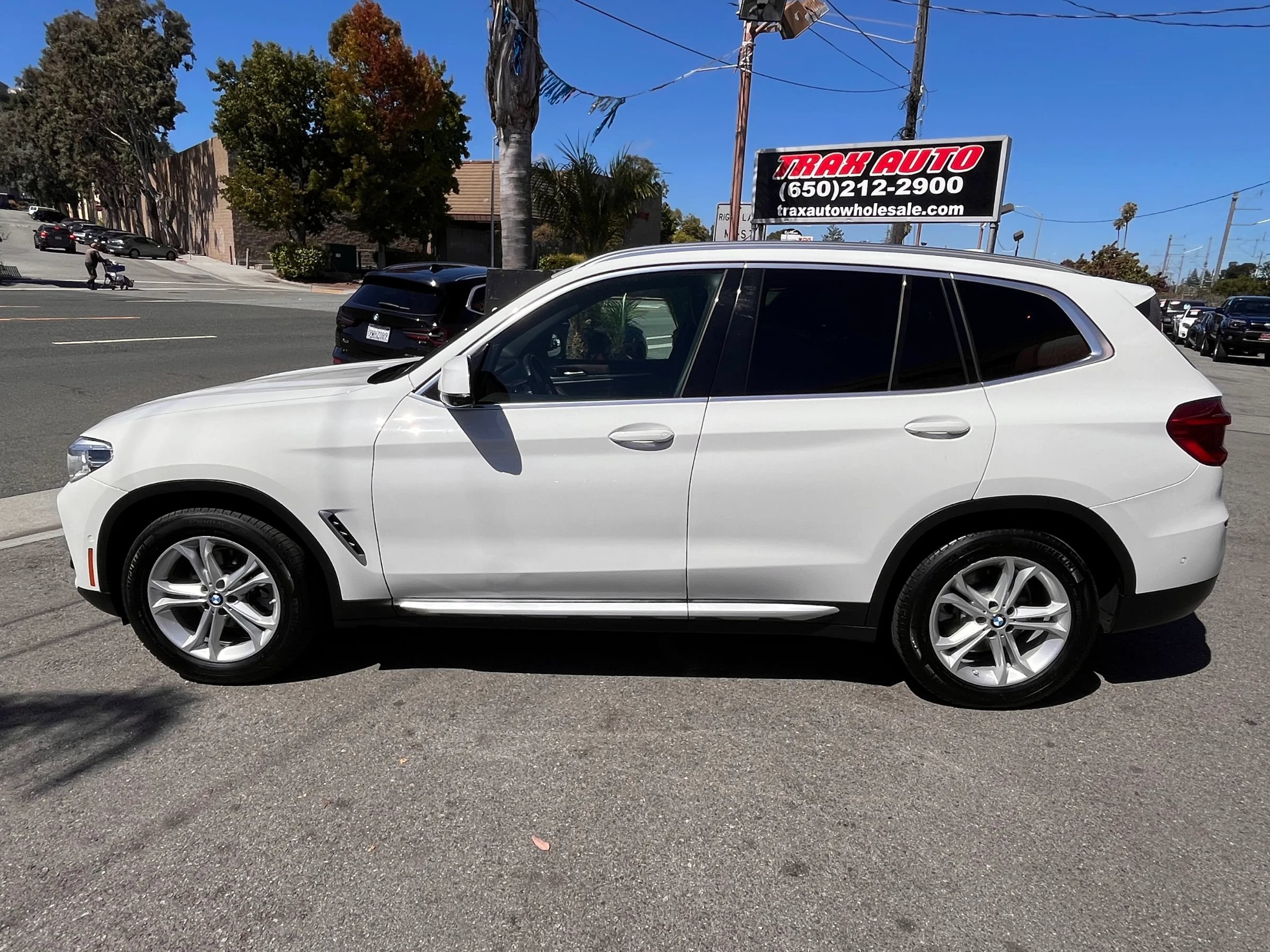 Used 2019 BMW X3 sDrive30i w/ Executive Package RWD image 4