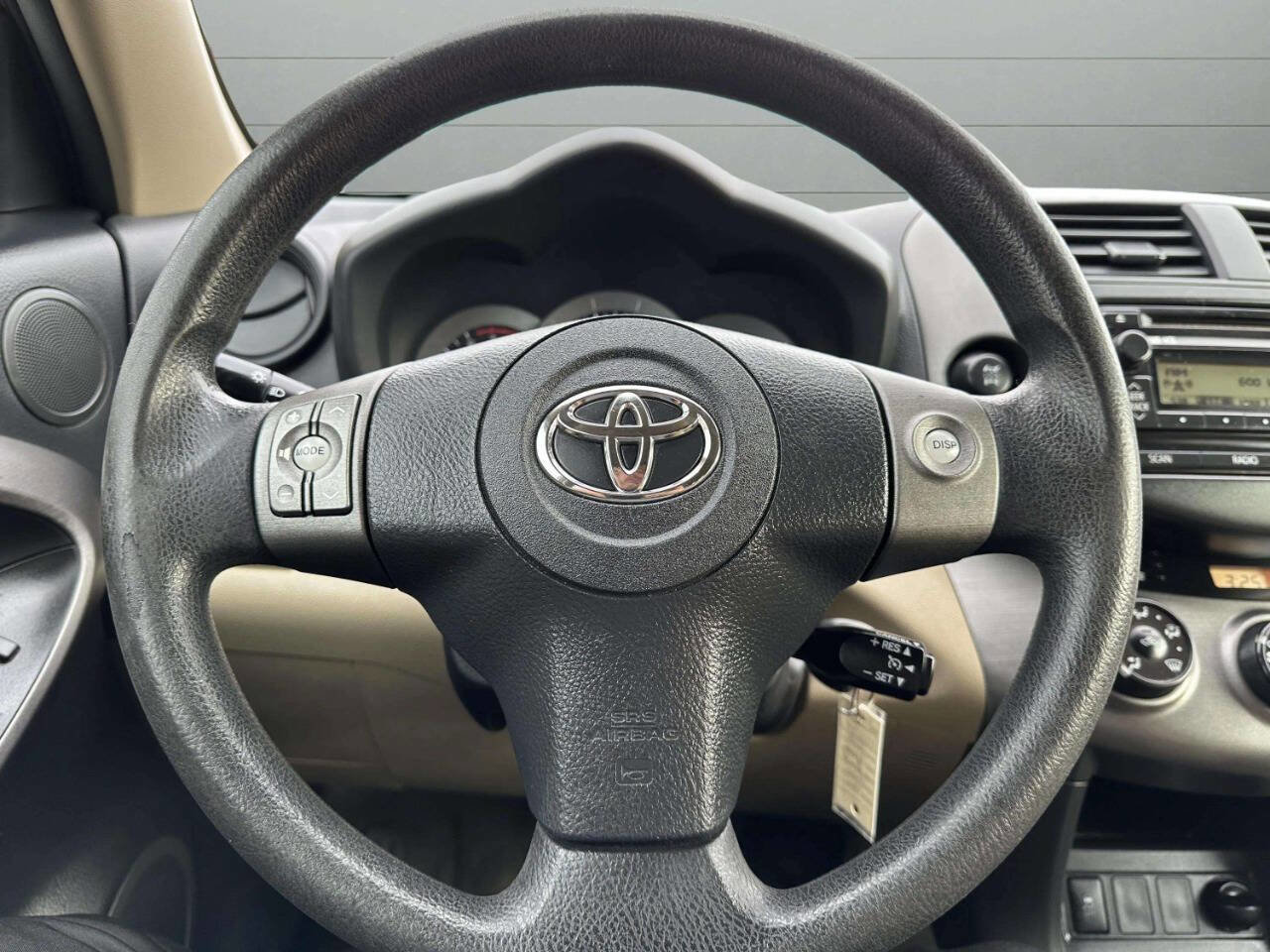 Used 2012 Toyota RAV4 4WD image 32