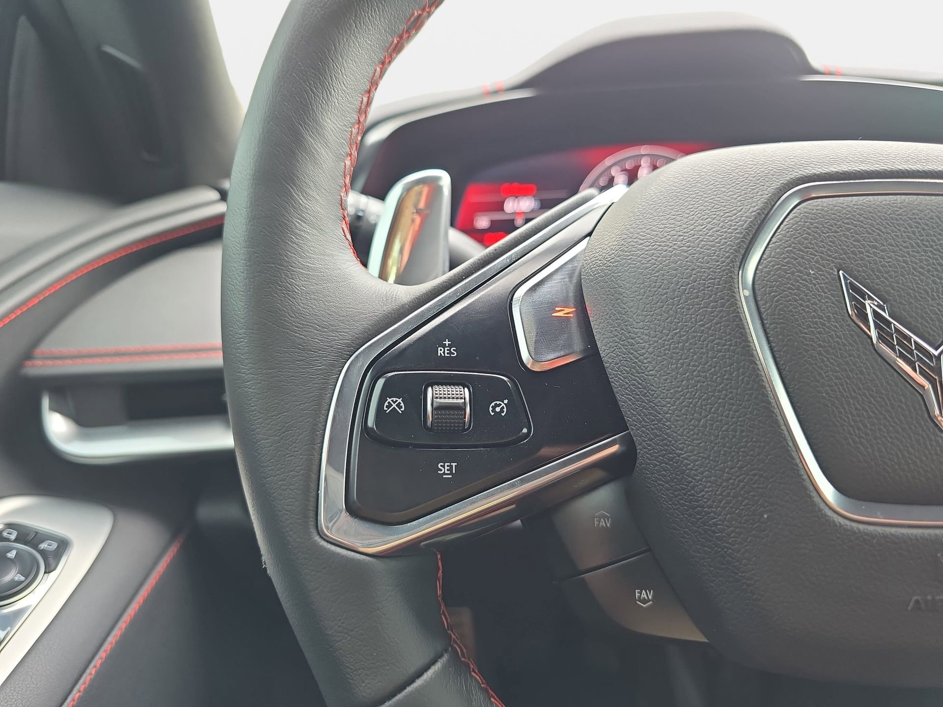 Used 2023 Chevrolet Corvette Z06 RWD image 15