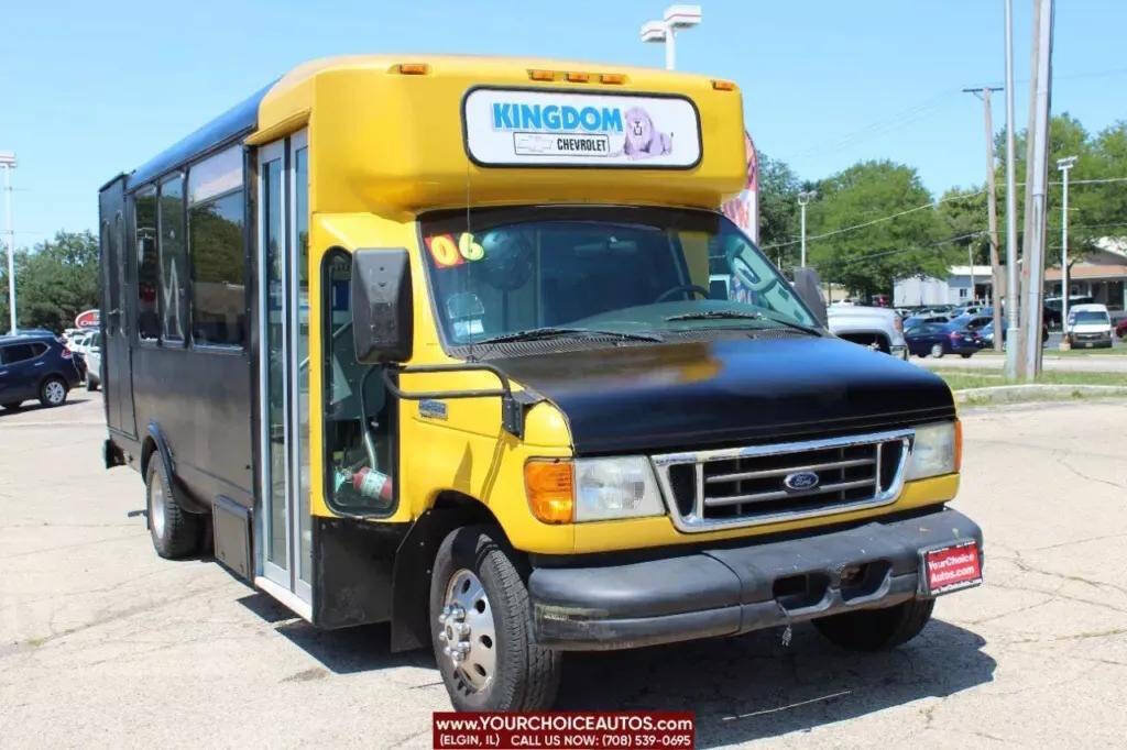 Used 2006 Ford E-450 and Econoline 450 RWD image 3