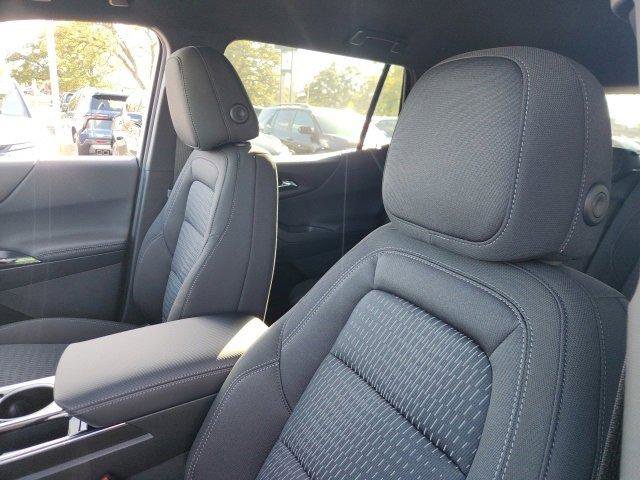 New 2026 Chevrolet Equinox LT w/ Midnight Edition image 7