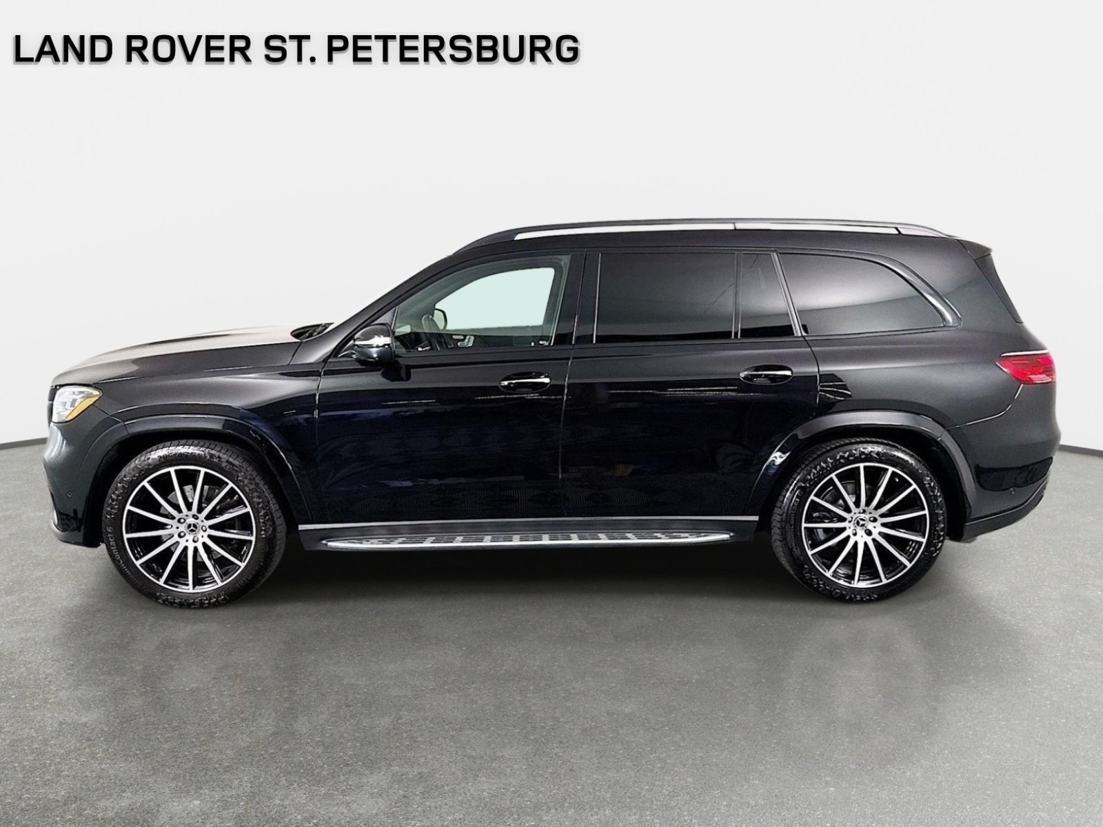 Used 2024 Mercedes-Benz GLS 580 4MATIC image 8