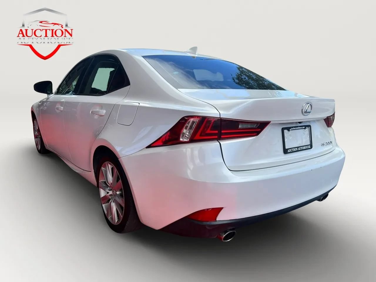 Used 2016 Lexus IS 200t RWD image 7