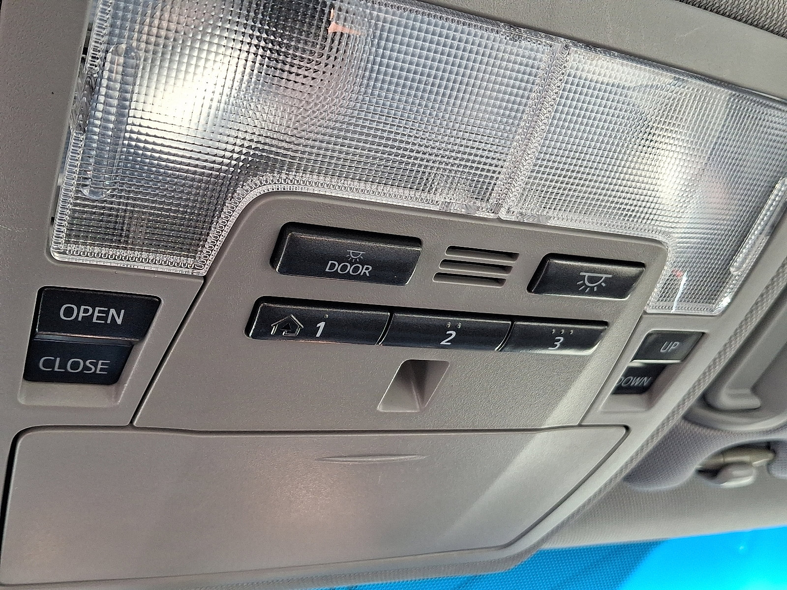 Used 2014 Toyota Camry XLE image 25