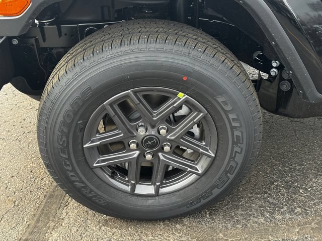 New 2026 Jeep Gladiator Sport AWD/4WD image 10