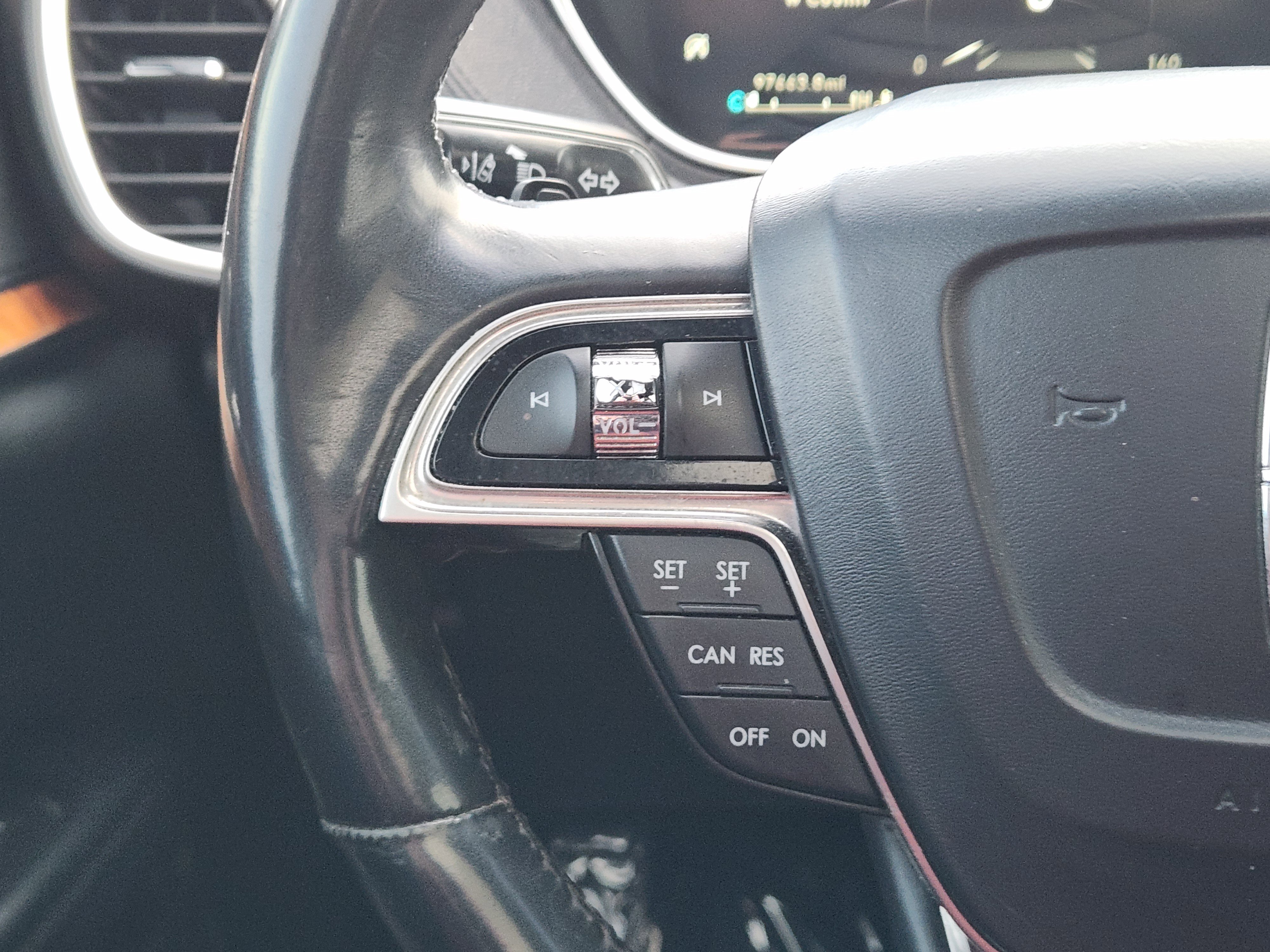 Used 2020 Lincoln Nautilus Reserve image 28