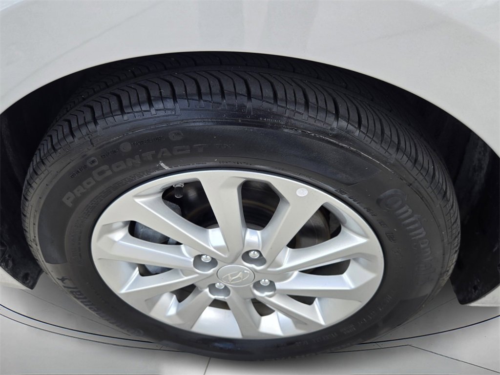 Used 2022 Hyundai Accent SEL w/ Cargo Package image 9