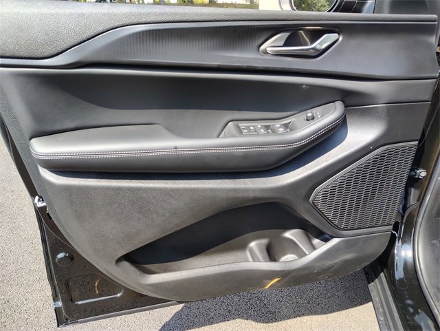 New 2025 Jeep Grand Cherokee L Laredo w/ Luxury Tech Group I image 11