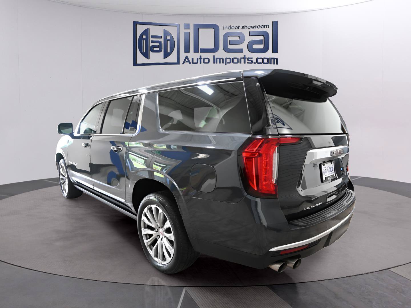 Used 2022 GMC Yukon XL Denali AWD/4WD image 3