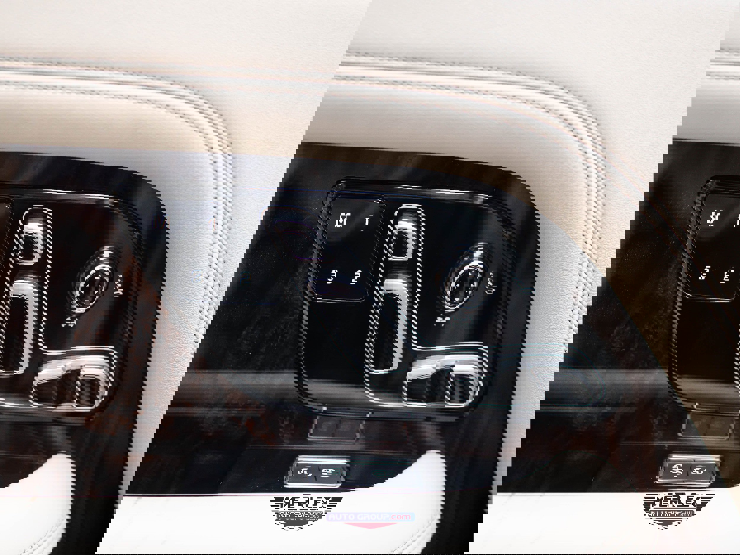 Used 2018 Land Rover Range Rover Supercharged image 41