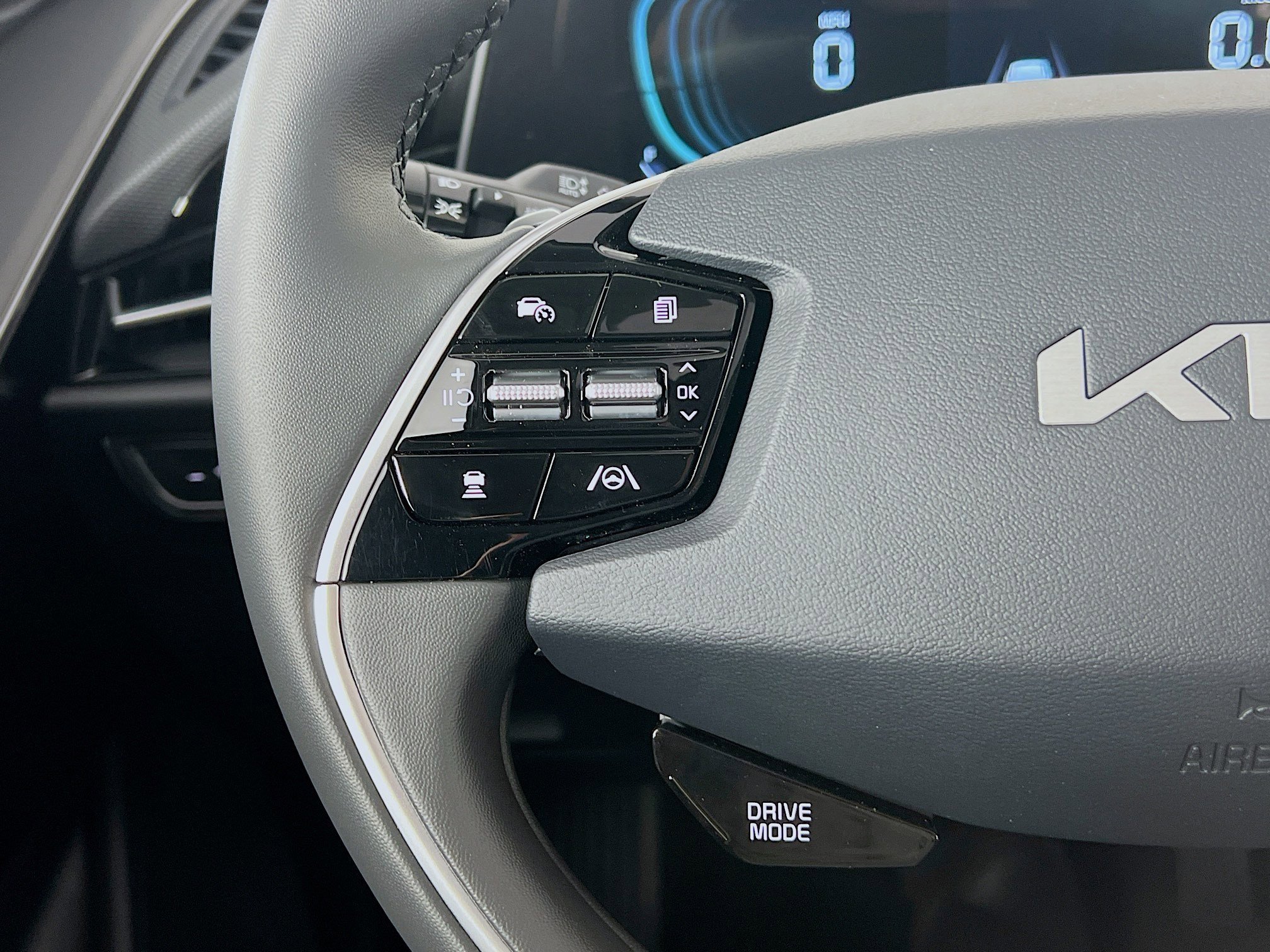 New 2025 Kia Niro SX image 15