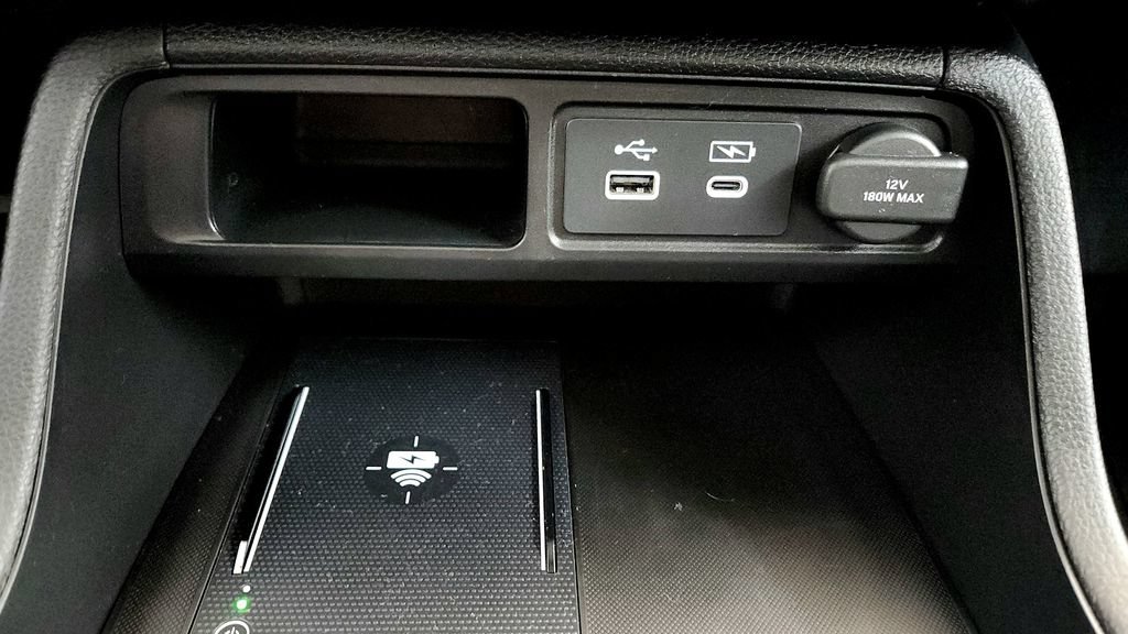 Used 2025 Honda Pilot TrailSport image 36
