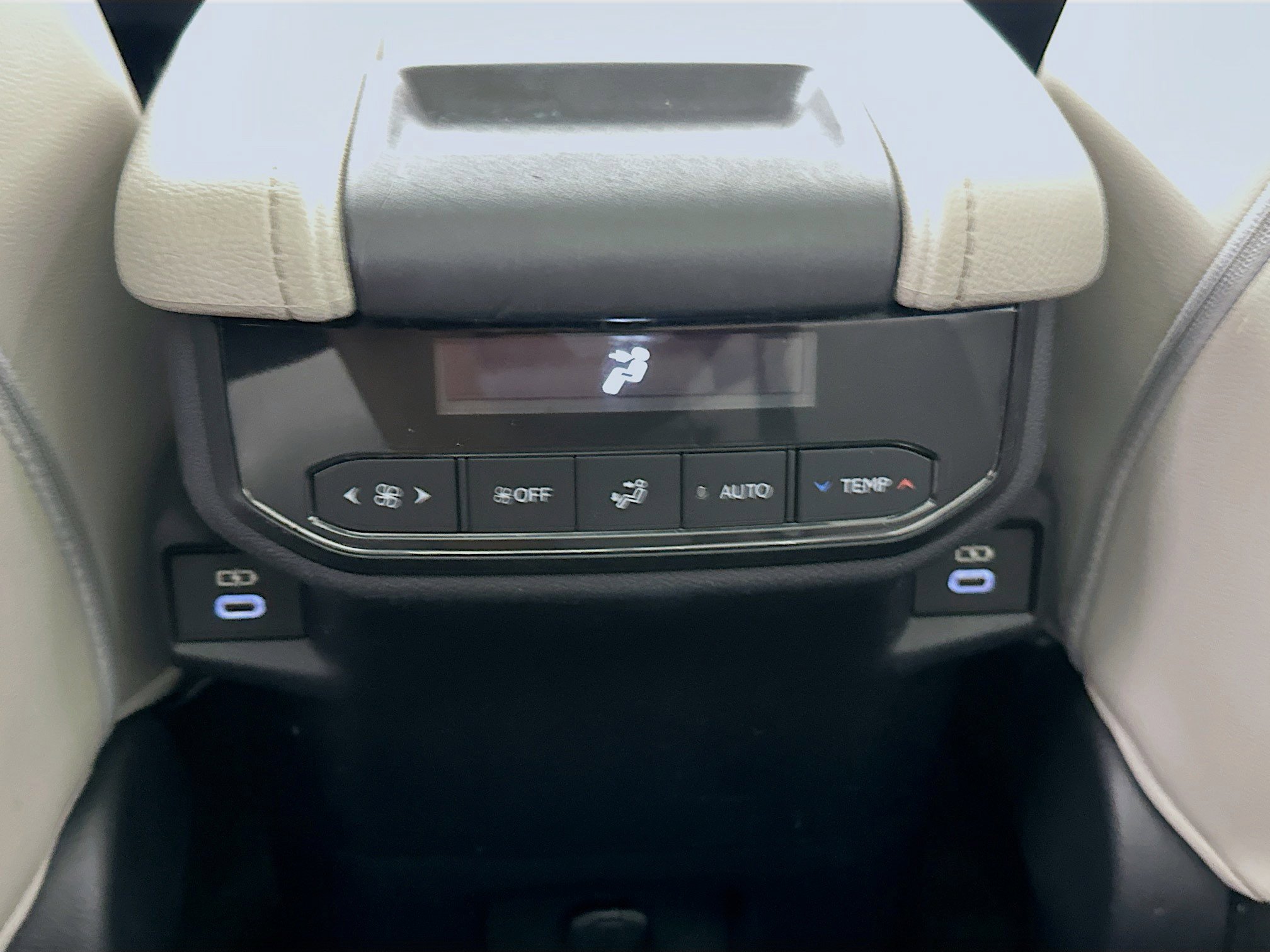 Used 2024 Toyota Grand Highlander XLE image 27