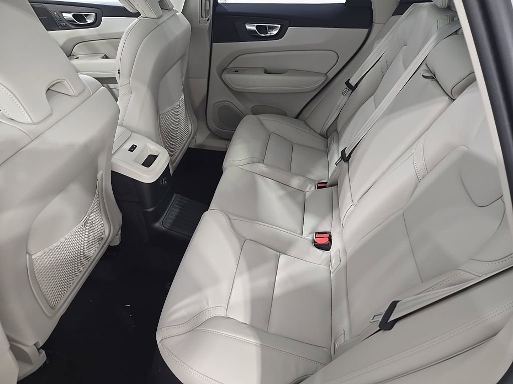 New 2026 Volvo XC60 T8 Ultra w/ Protection Package Premier AWD/4WD image 20