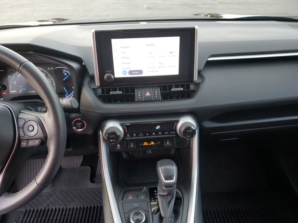 Used 2023 Toyota RAV4 XLE Premium image 19