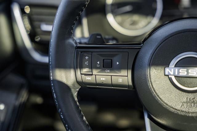 Certified 2022 Nissan Rogue SV w/ SV Premium Package image 27