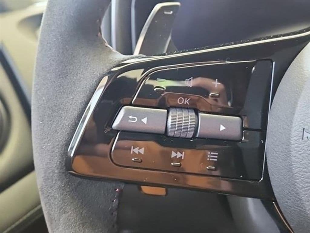 New 2024 Nissan Z NISMO w/ Floor Mat Package image 8