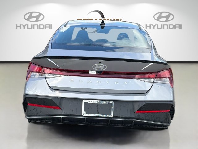 Certified 2026 Hyundai Elantra Sport FWD image 7