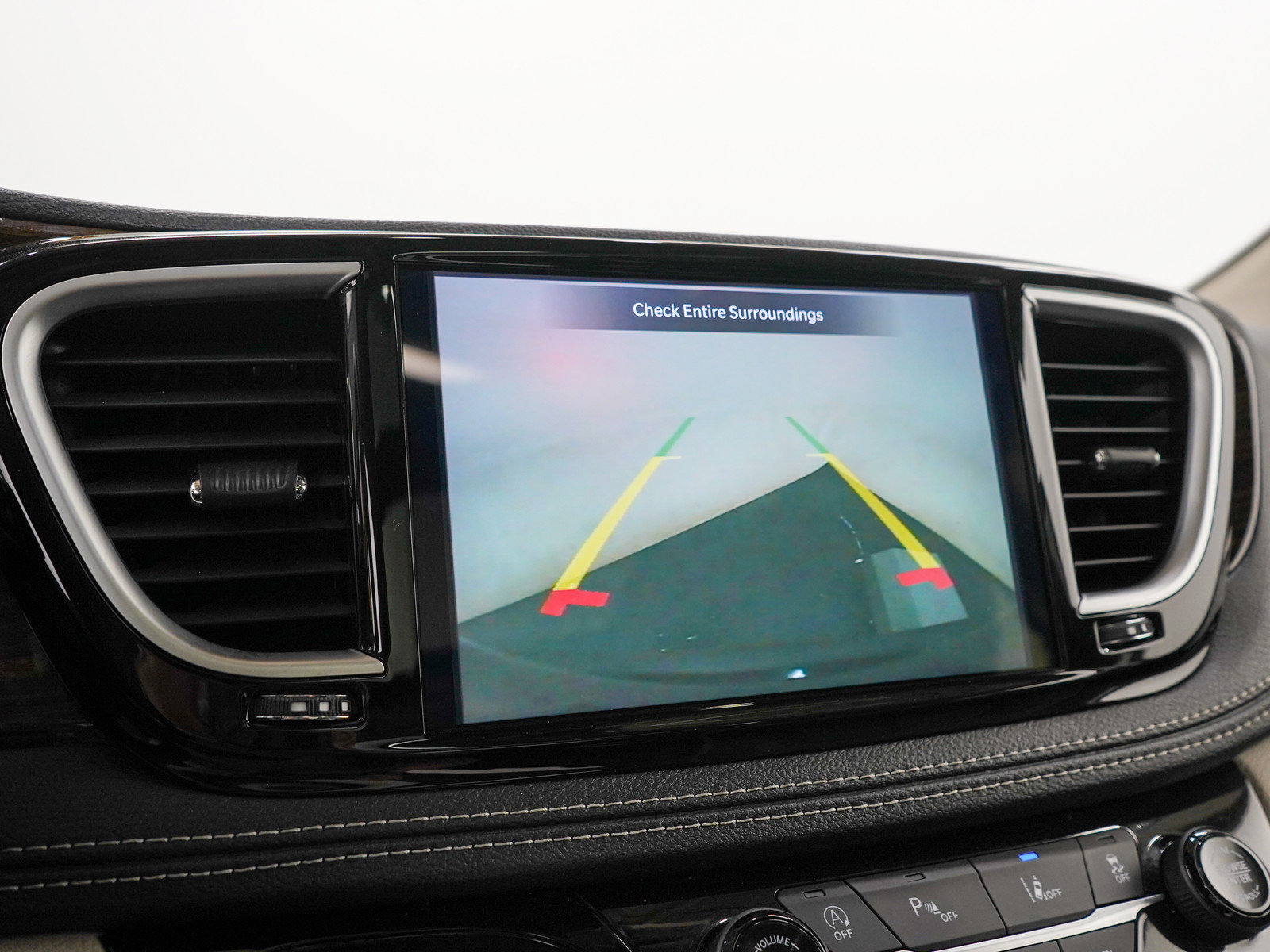 Used 2023 Chrysler Pacifica Limited FWD image 30