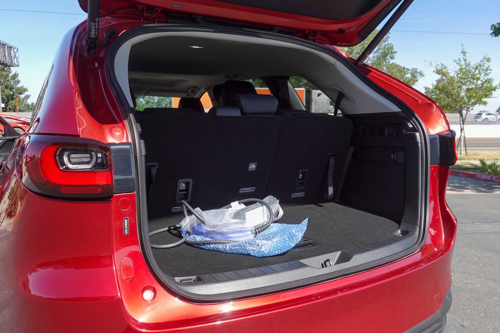 Used 2024 MAZDA CX-90 Plug-In Hybrid w/ Preferred image 24