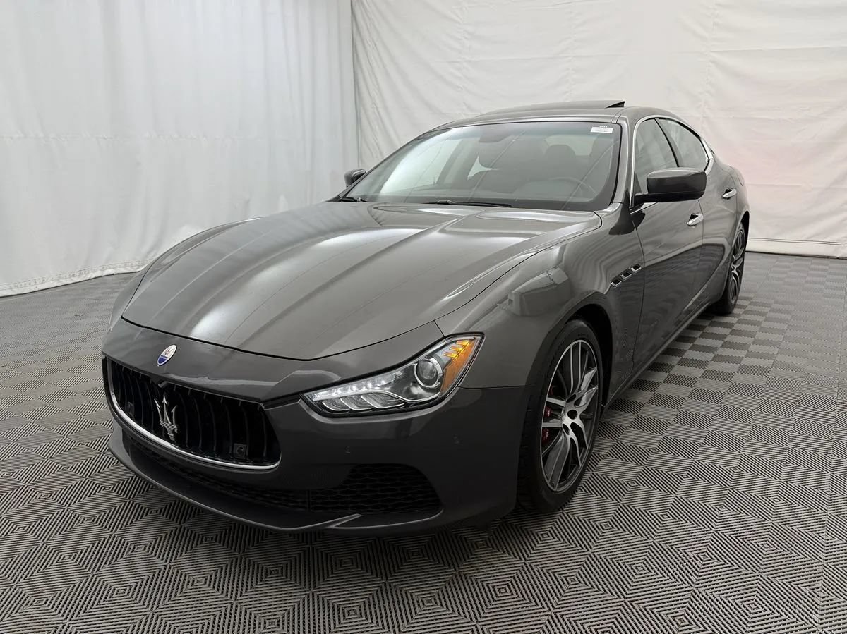 Used 2016 Maserati Ghibli S Q4 AWD/4WD image 2