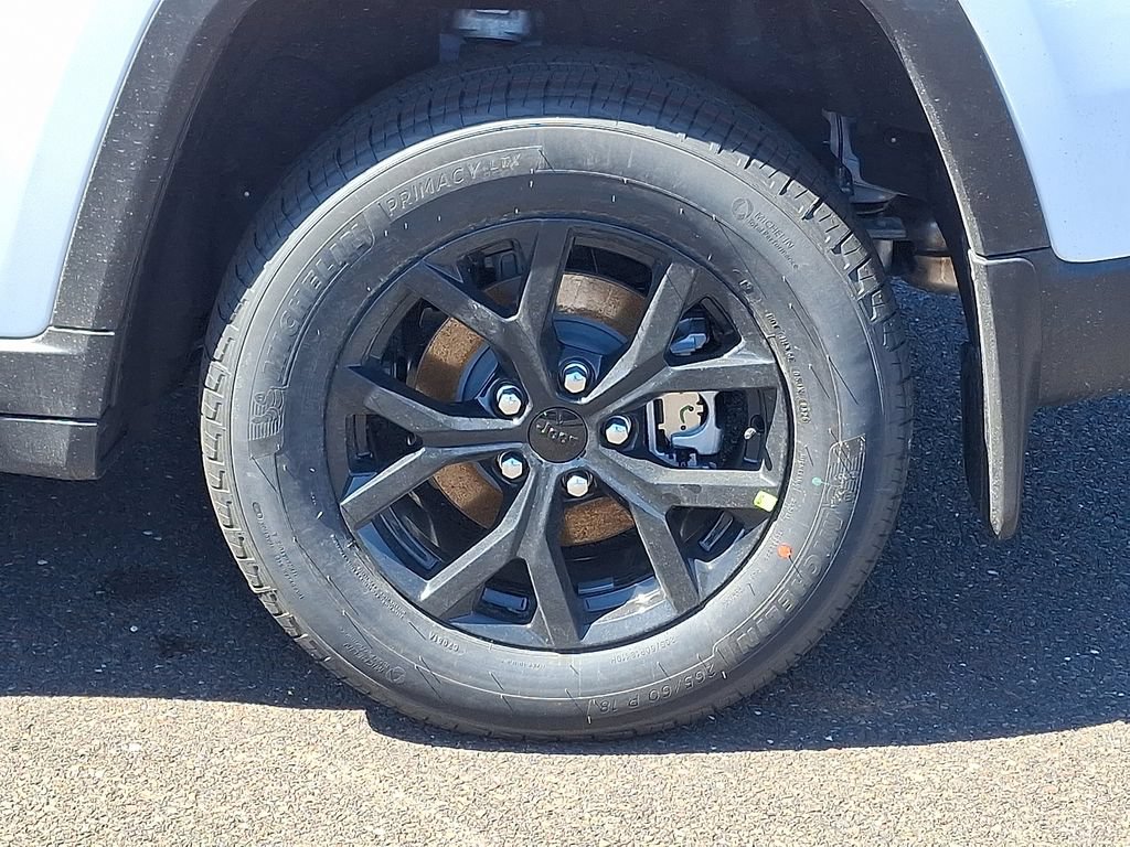 New 2026 Jeep Grand Cherokee Altitude AWD/4WD image 6