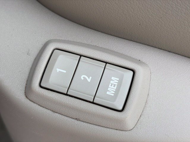 Used 2015 Cadillac SRX Performance w/ Driver Awareness Package FWD image 15