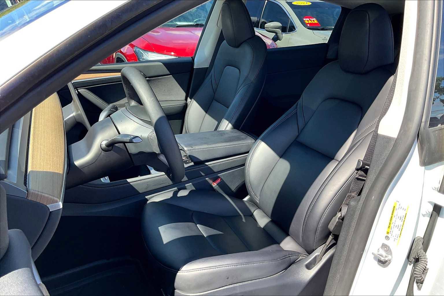 Used 2023 Tesla Model Y AWD image 24