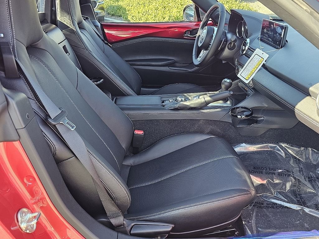 New 2026 MAZDA MX-5 Miata RF Grand Touring w/ Weather Package RWD image 17