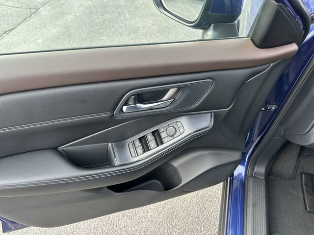 Certified 2023 Nissan Rogue SV w/ SV Premium Package image 29