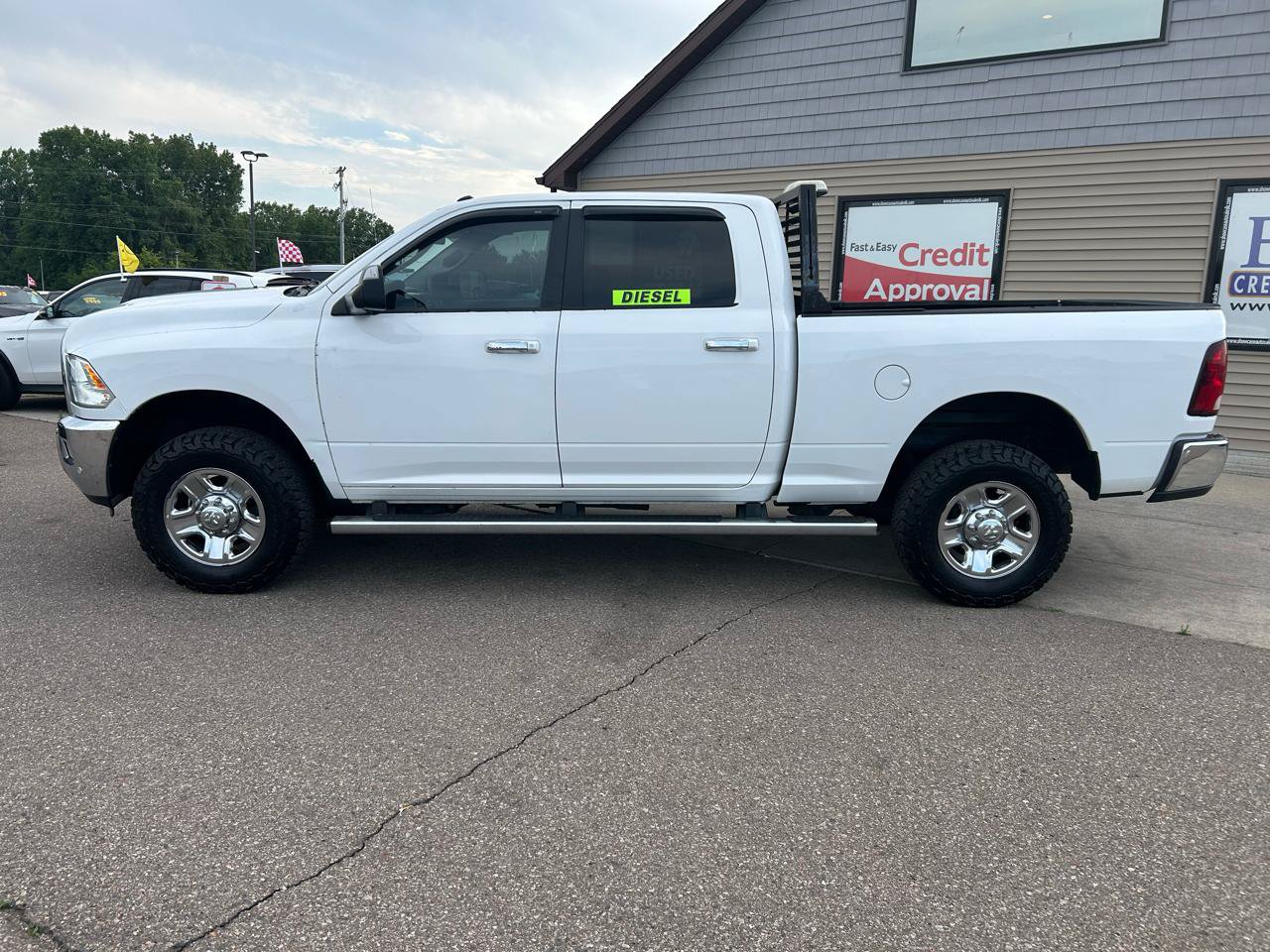 Used 2018 RAM 2500 SLT AWD/4WD image 8