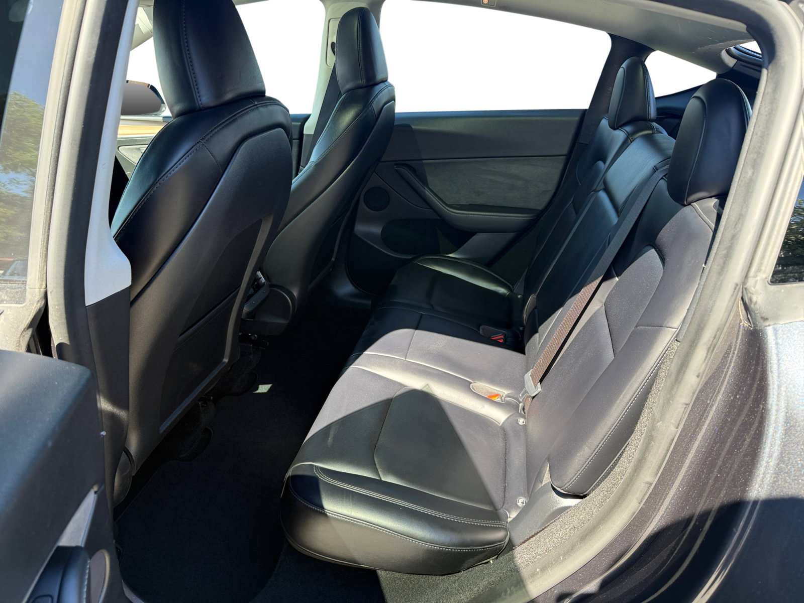 Used 2024 Tesla Model Y Long Range AWD/4WD image 16