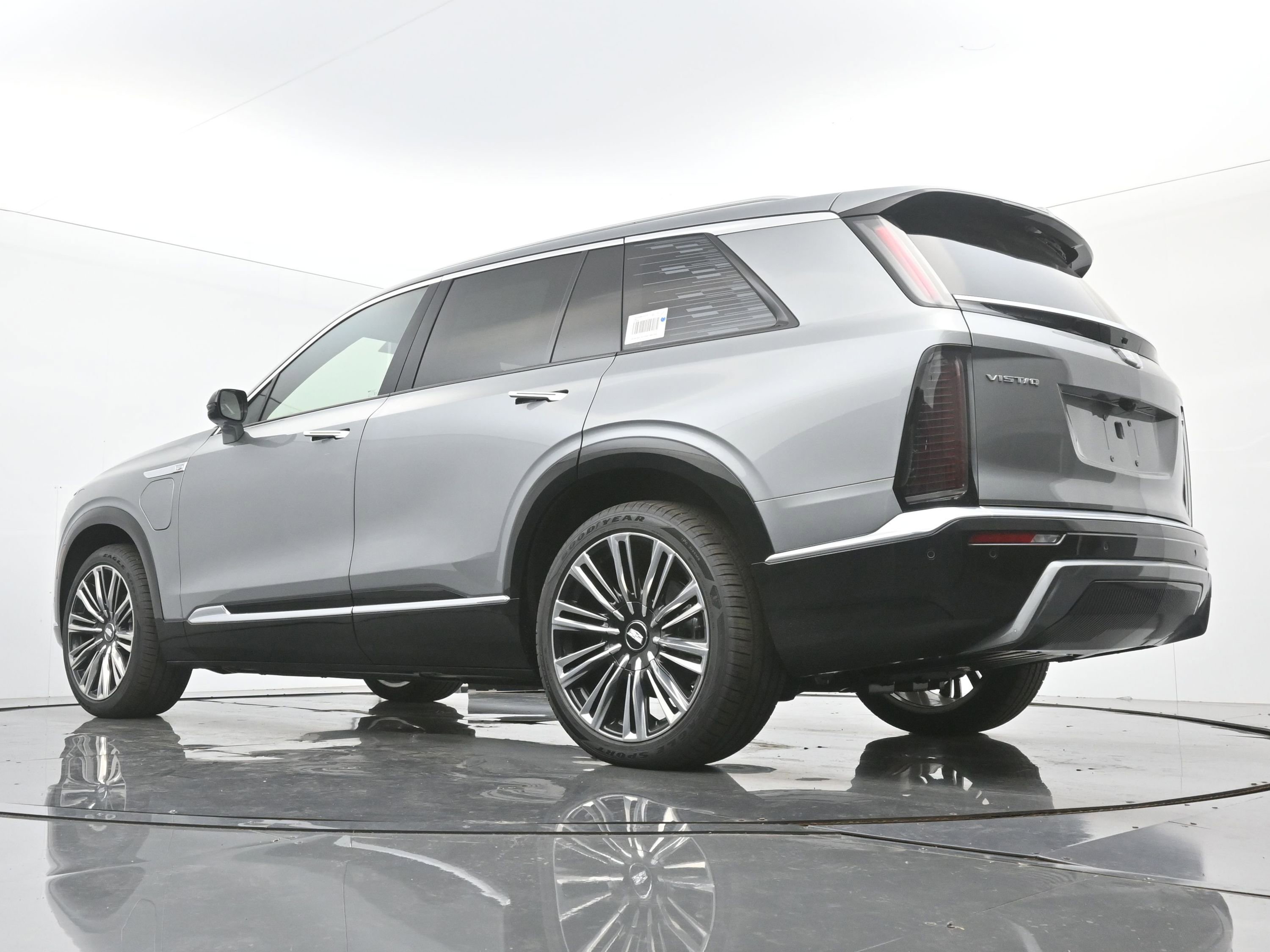 New 2026 Cadillac Vistiq Premium Luxury w/ LPO, Floor Liner Package image 17
