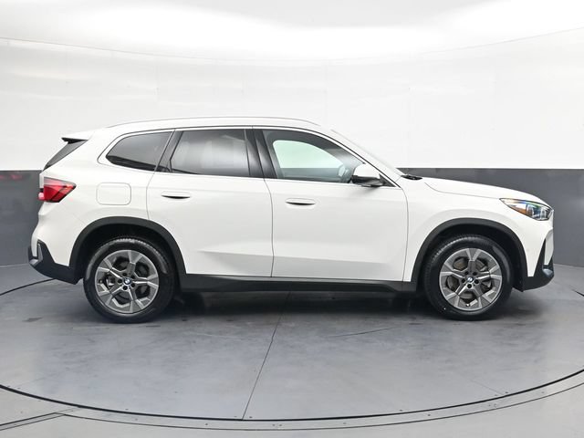 Used 2023 BMW X1 xDrive28i w/ Premium Package AWD/4WD image 3