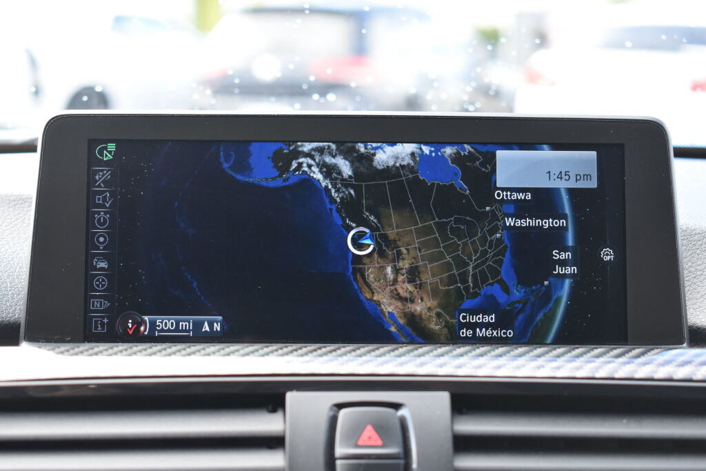 Used 2015 BMW M4 Convertible image 26