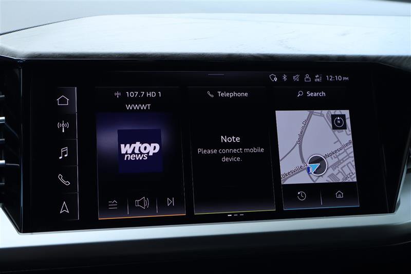 Used 2024 Audi Q4 e-tron Premium Plus image 12