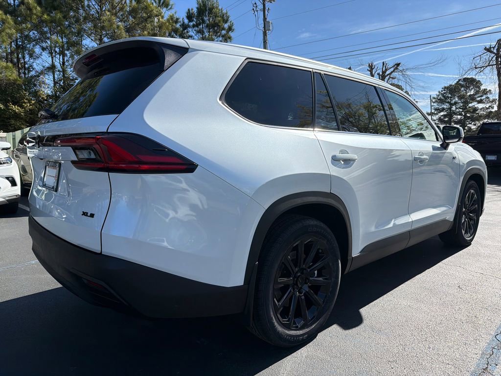 Used 2026 Toyota Grand Highlander XLE image 3