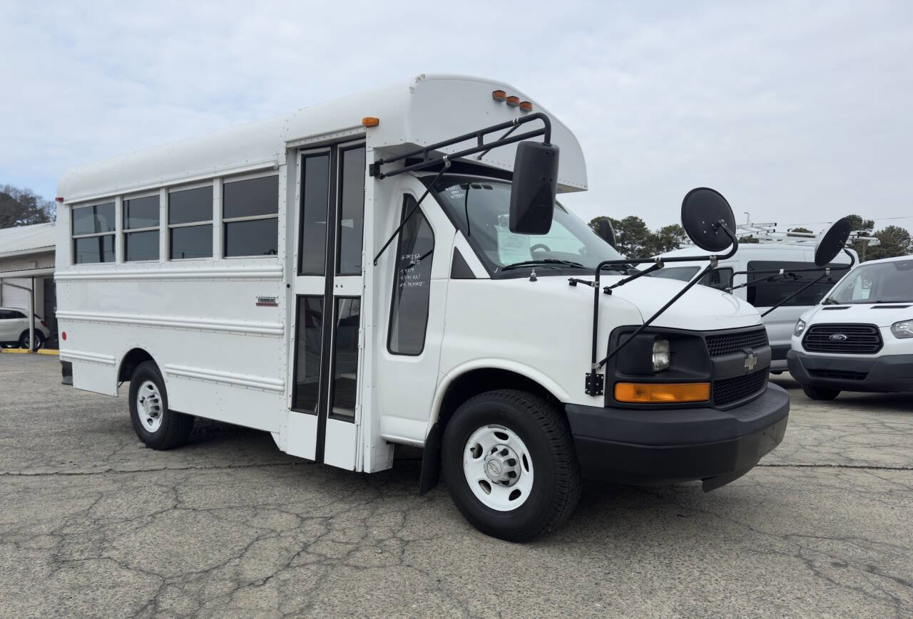 Used 2007 Chevrolet Express 3500 3500 2dr Commercial/Cutaway/Ch w/ School Bus Package image 30